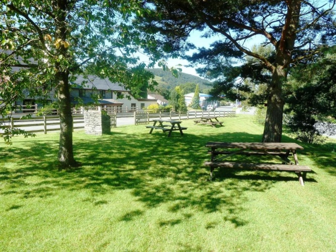 2 Bedrooms Cottage