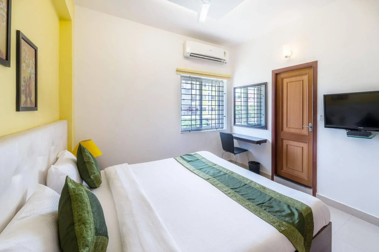 Aurovilla Serviced Apartment