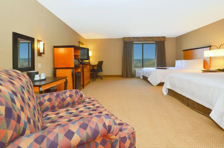 Hampton Inn & Suites Carson City
