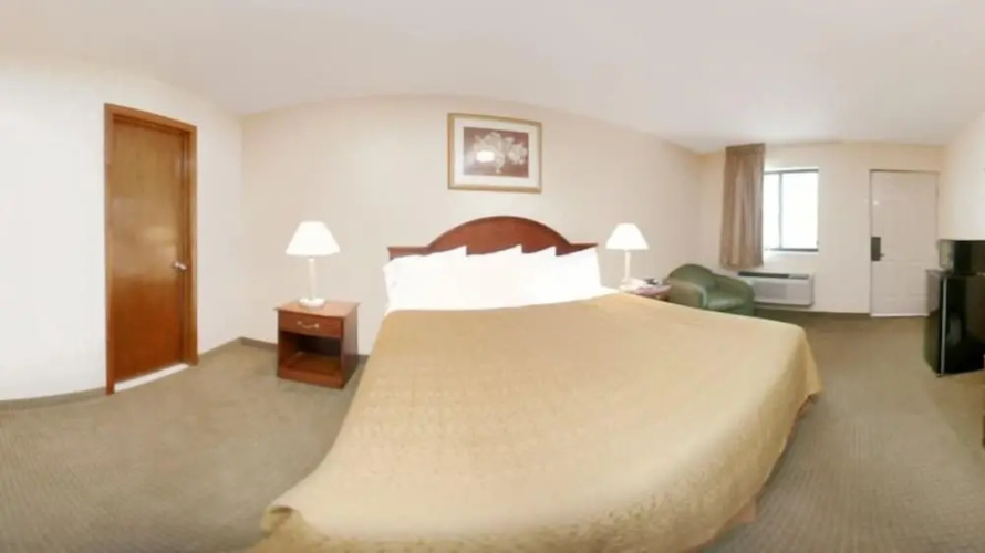 Quality Inn & Suites Torrington