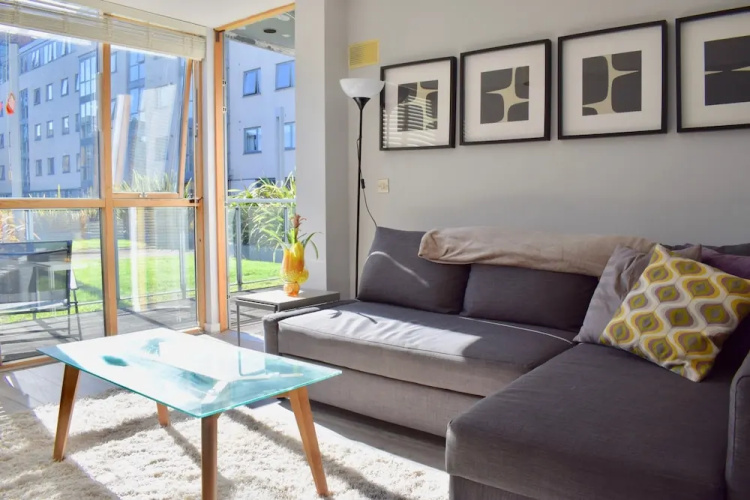 1 Bedroom Modern Apartment Dublin 4