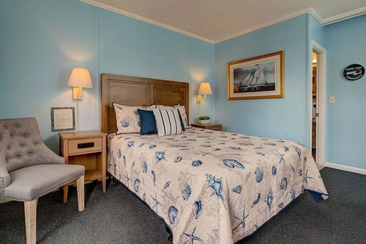 The Heights Hotel