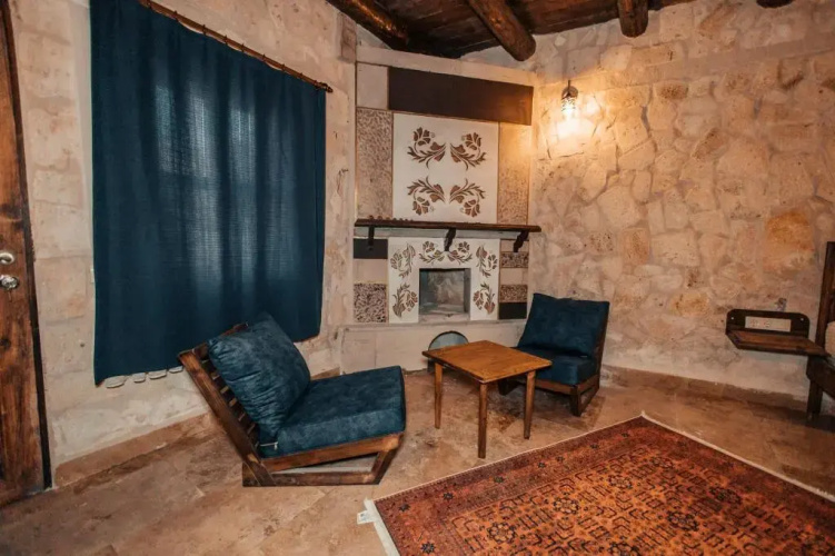 Vanessa Cave House