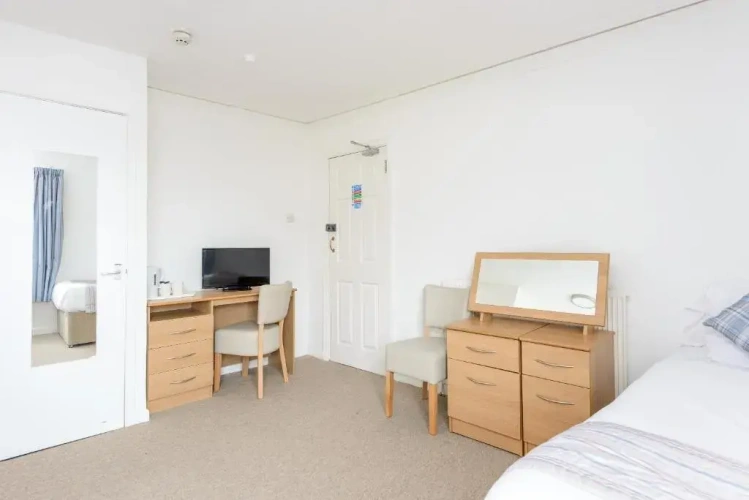 Classic Triple room