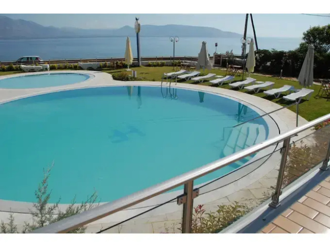 Hotel Flisvos