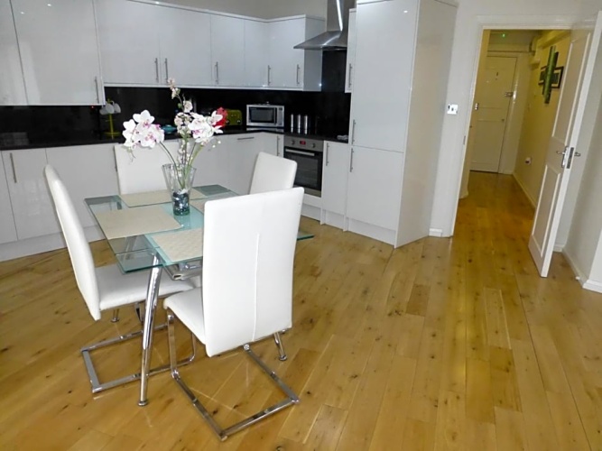 1 Bedroom Suite