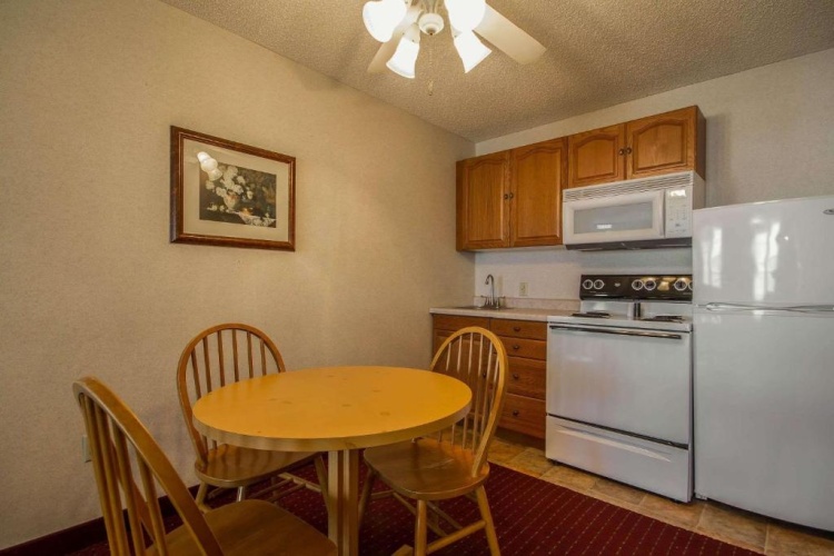 Standard Double Suite