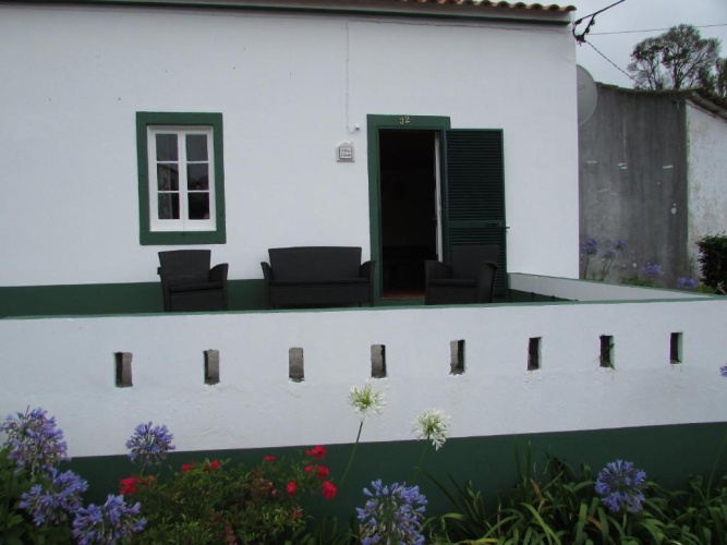 2 Bedrooms Cottage