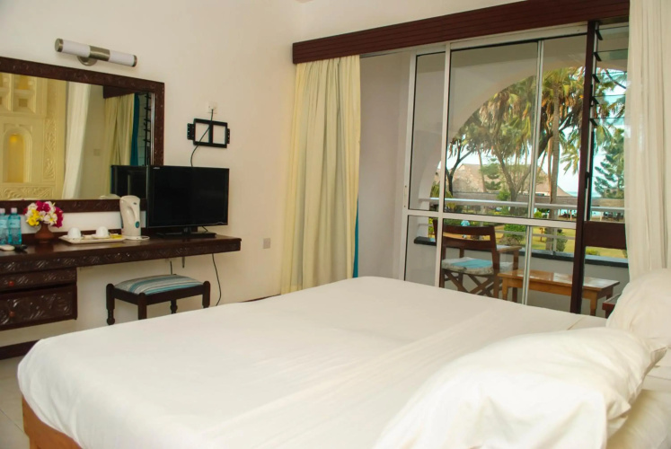 Reef Hotel