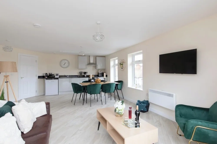Deluxe Apartment