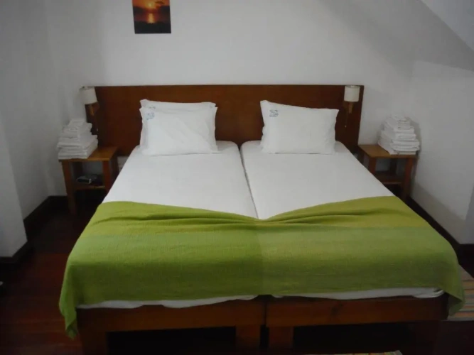 2 Bedrooms Twin Cottage