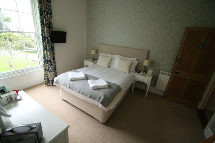 Laston House