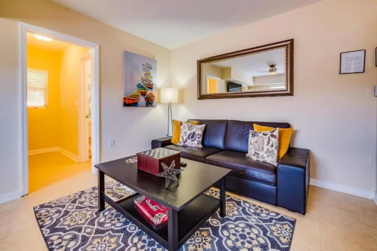 1 Bedroom Apartment