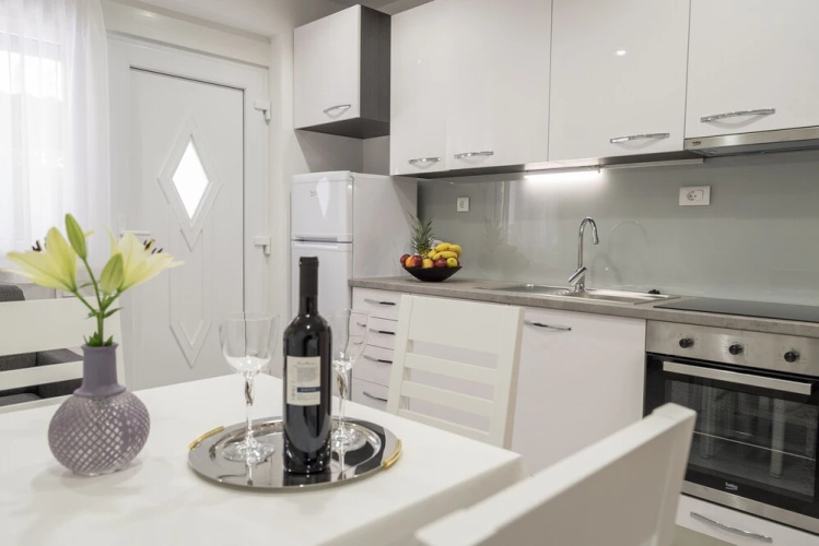 Drop In Split Apartments