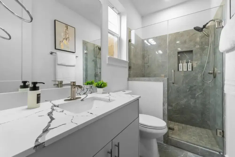 Downtown Houston 3BR Bachelorette Escape