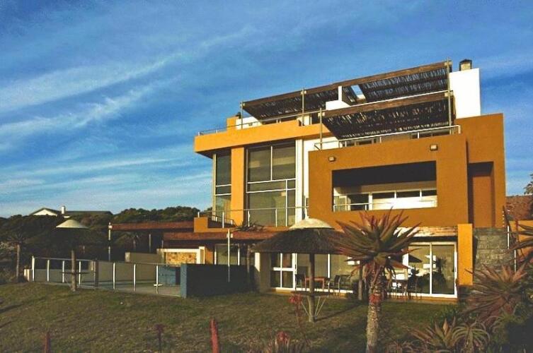 Crayfish Lodge Sea & Country Guest HouseOver view