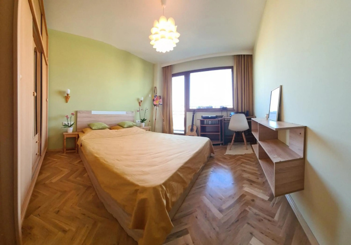 Panoramic and Spacious Flat near the City Centre