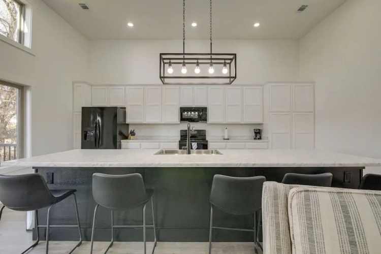 Pet-friendly Cotter Retreat w/ Deck & Gas Grill!