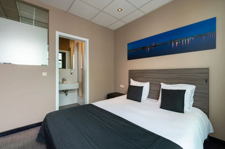Hotel Docklands