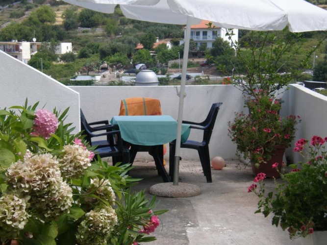 1 Bedroom Apartment with balcony and with view