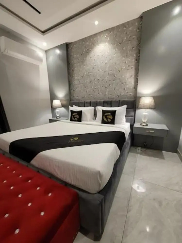 Palm Tree Hotel & Luxury Suites
