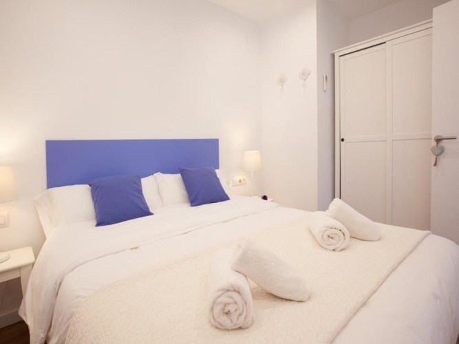2 Bedrooms Apartment