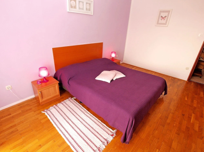 Apartment 70
