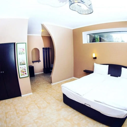 1 Bedroom Deluxe Apartment with mountain view