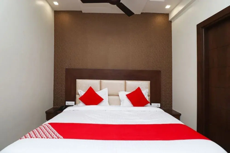 SPOT ON AGR489 Hotel Relax