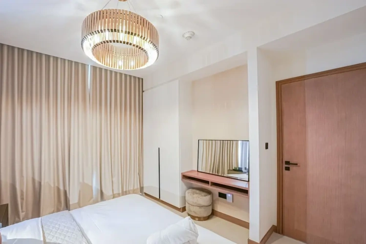 2 Bedrooms Luxury Apartment with balcony and with harbour view
