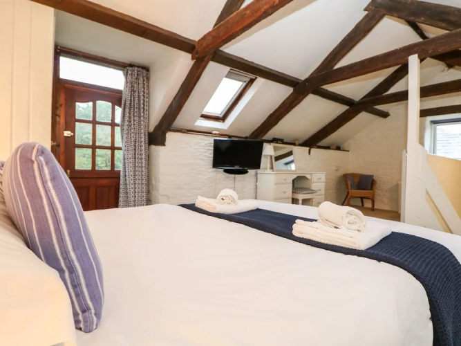 Apple Loft