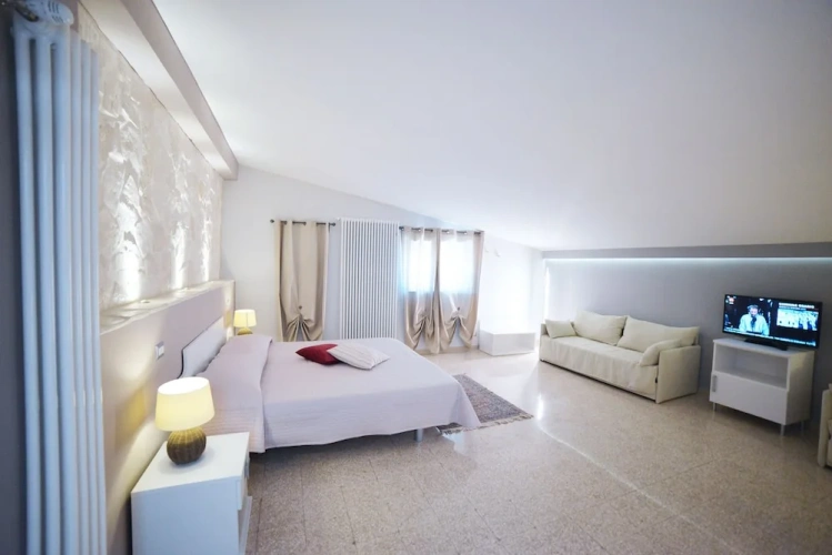 Suite with garden view