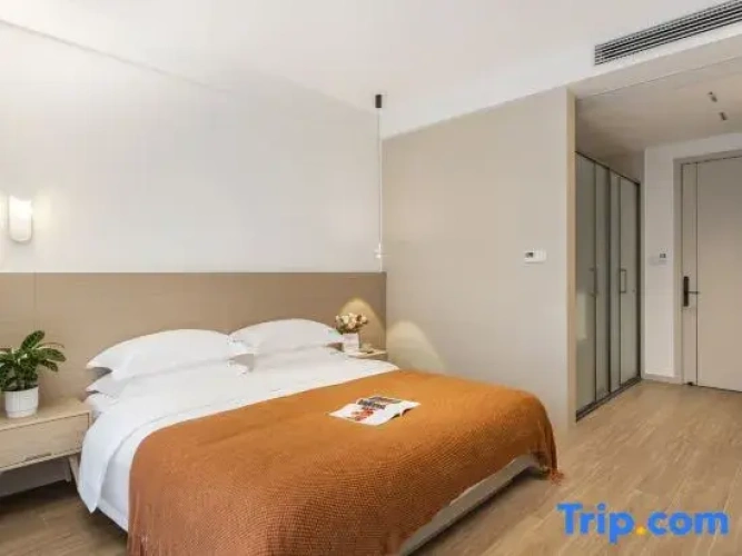 Standard room with balcony