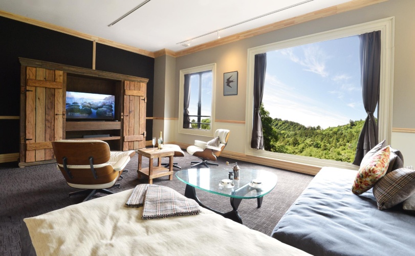 Double Suite