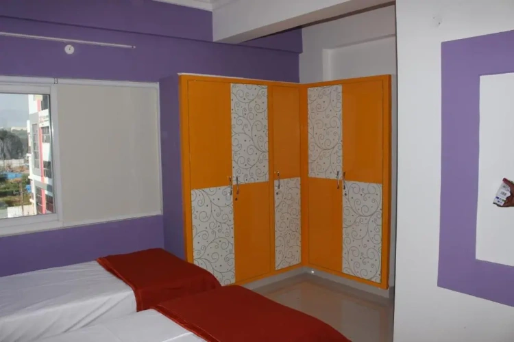 Bed in Dorm (male dorm)