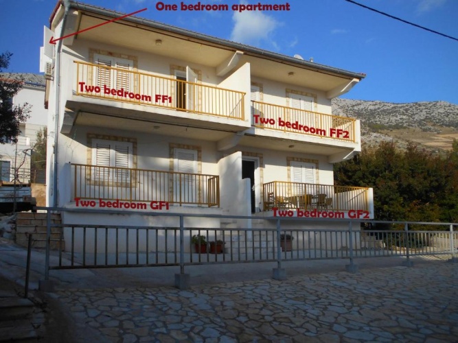 1 Bedroom Apartment