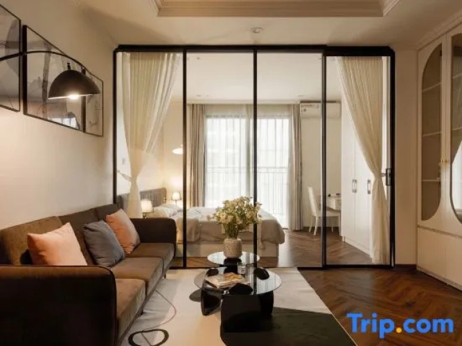 2 Bedrooms Luxury Family Apartment with city view