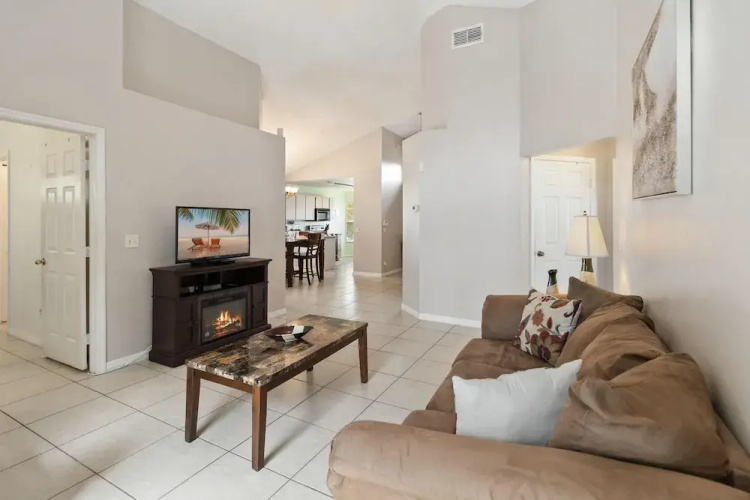 Cozy Home Near Disney!!!