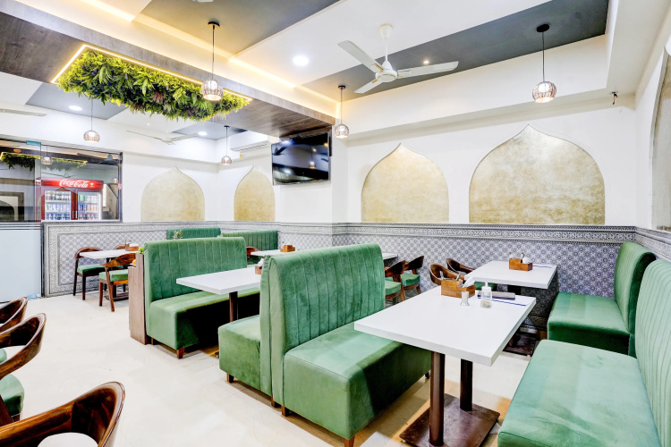 Hotel Breeze Bay - Mumbai
