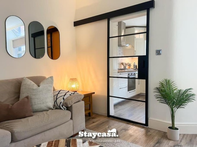 3 Bedrooms Cottage
