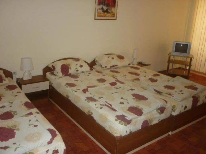 Standard Triple room with balcony