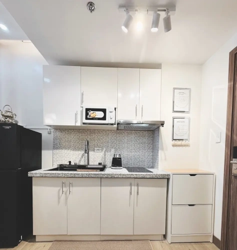 2 Bedrooms Comfort room with balcony and with pool view
