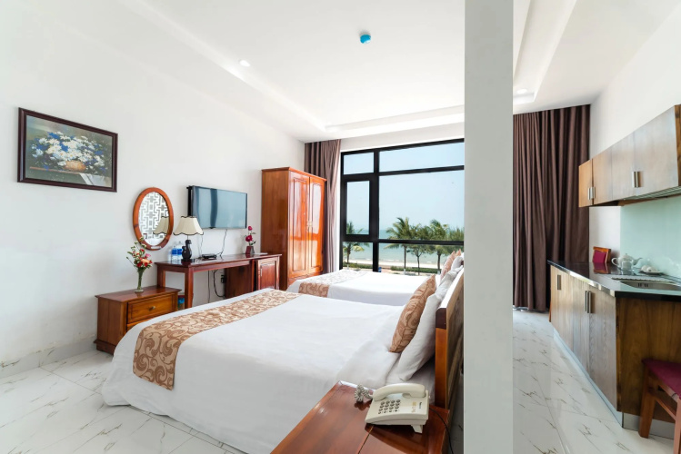 Rose Hotel