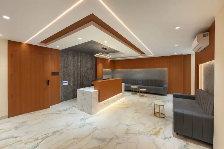 Hotel Rajshree Suites