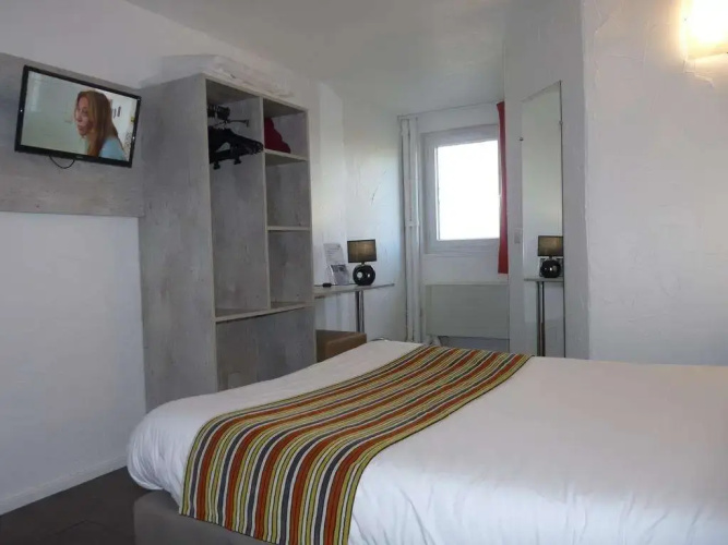 Brit Hotel Bosquet