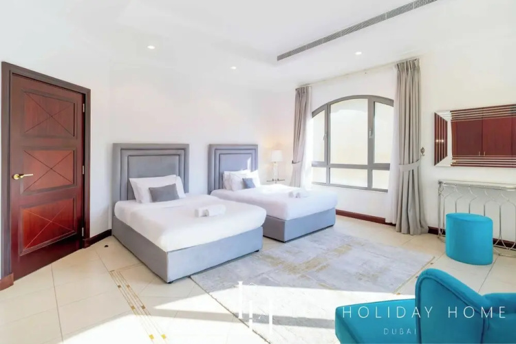LUX Holiday Home - Frond E 1