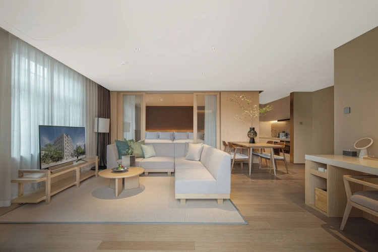 Luxury Double Suite with city view