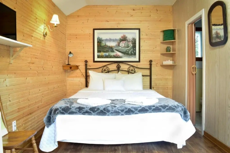 1 Bedroom Cottage with view