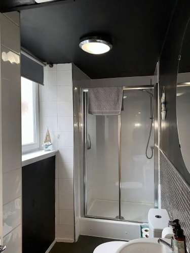 Charming 5-bed Apartment in Edinburgh