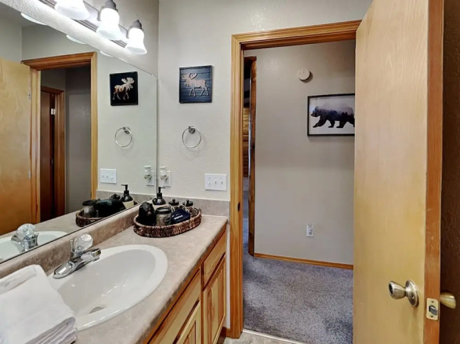 4 Bears 1 Cave by Ryson Vacation Rentals